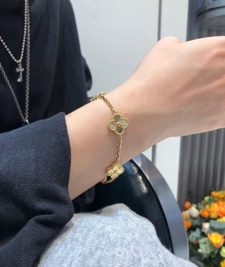 Van Vintage Bracelet