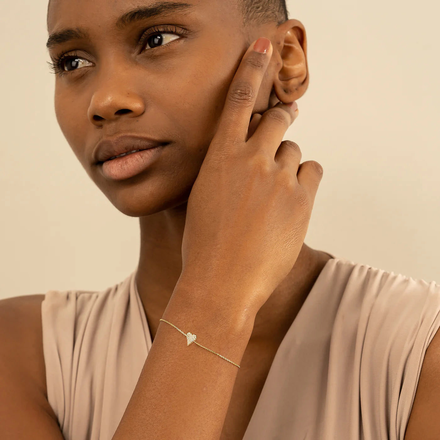 Minimal Heart Bracelet
