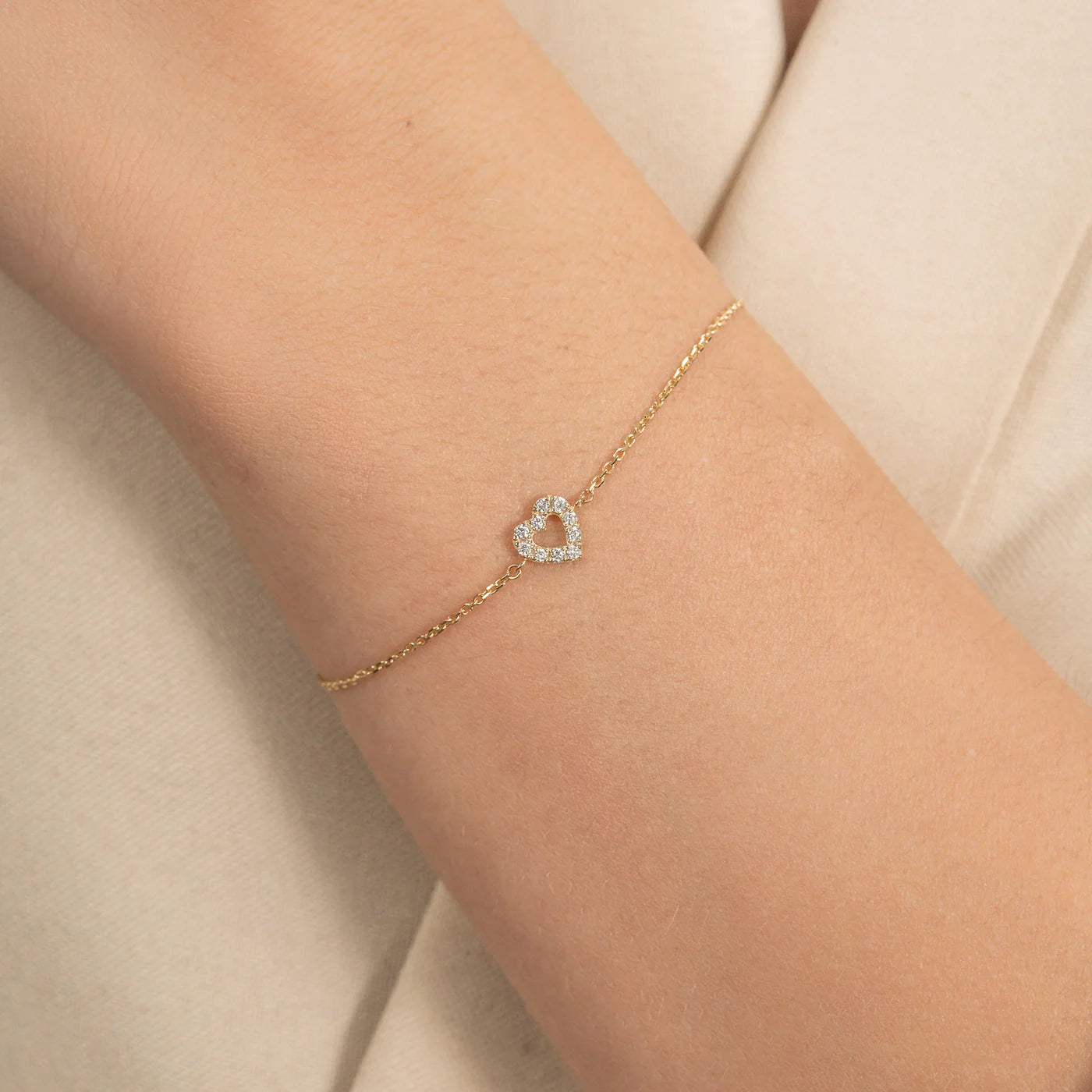 Minimal Heart Bracelet