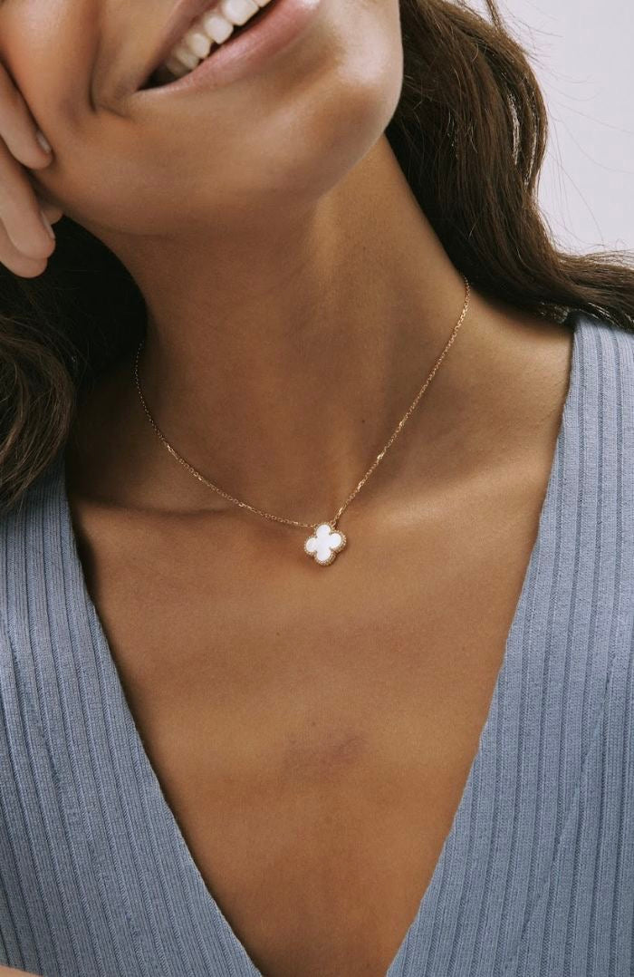 Van Necklace (White)