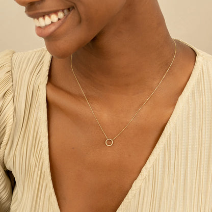 Minimal Round Pendant