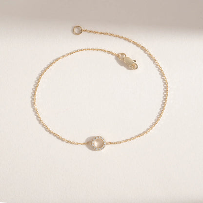 Minimal O Bracelet
