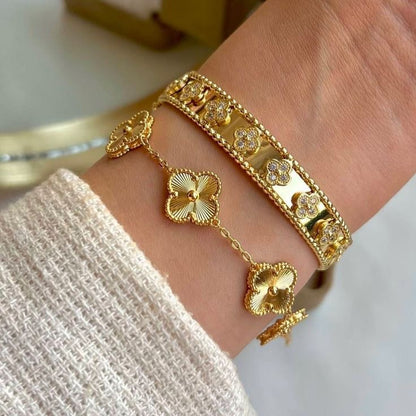 Pèarl Clover Bangle